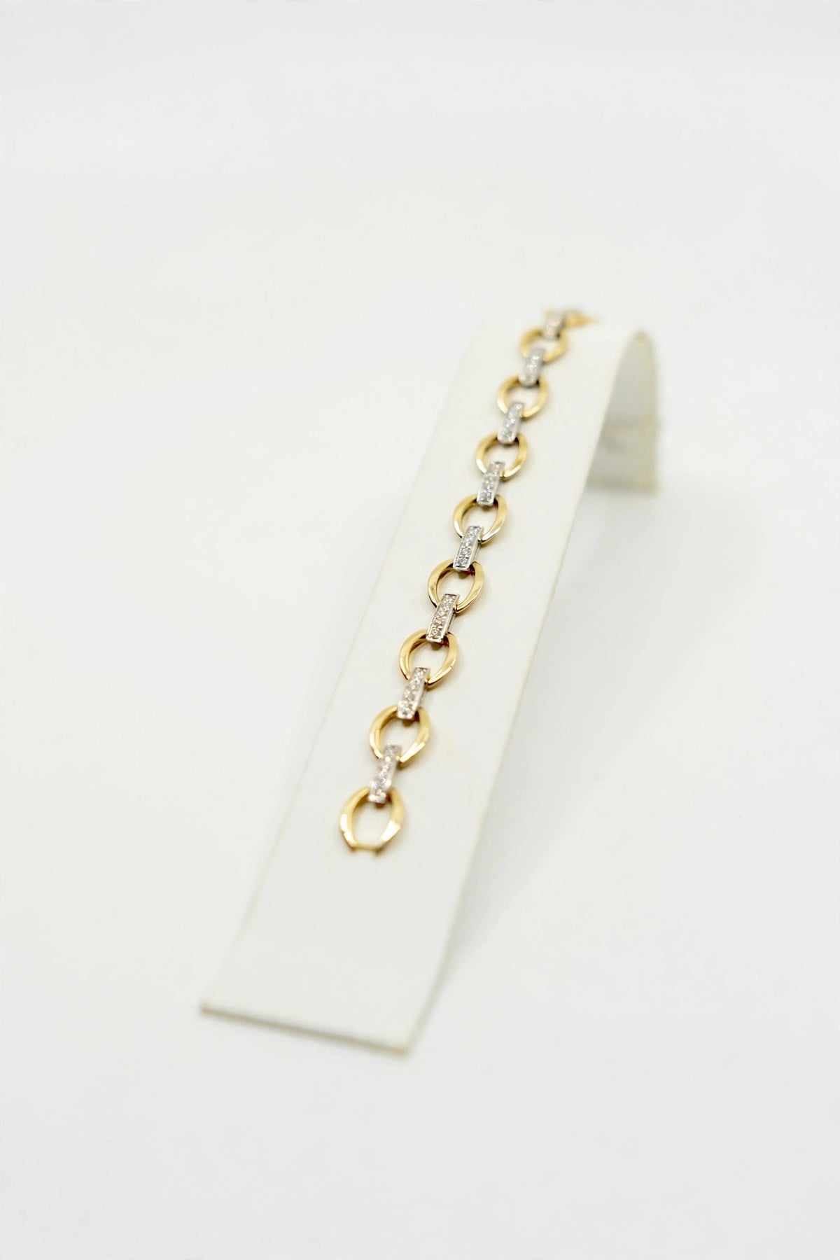 Open Design Diamond Tennis Bracelet