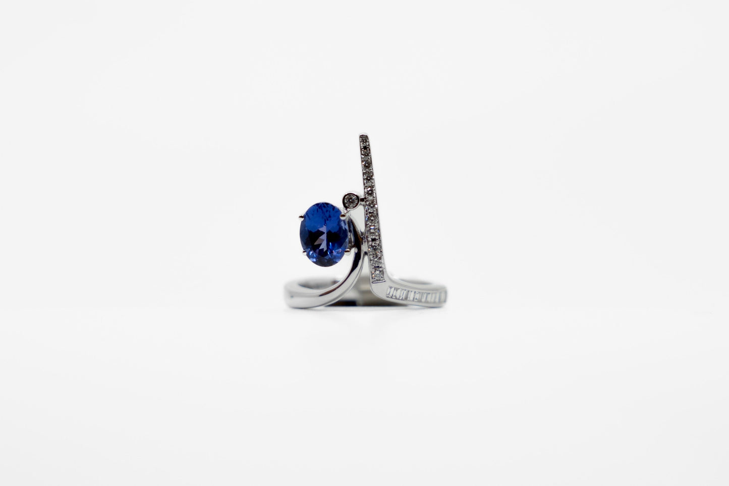 Tanzanite Pointer Ring