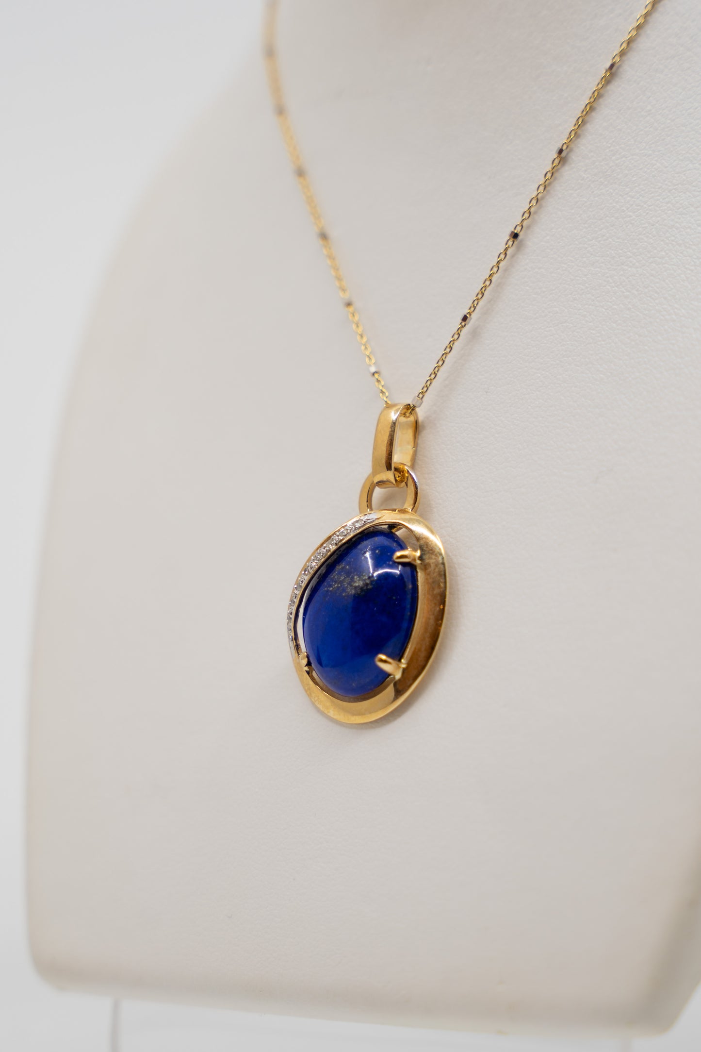 Lapis Lazuli Floating Pendant
