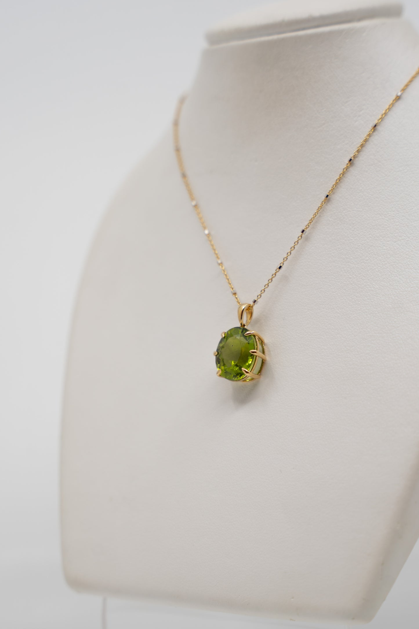 Oval Peridot Pendant