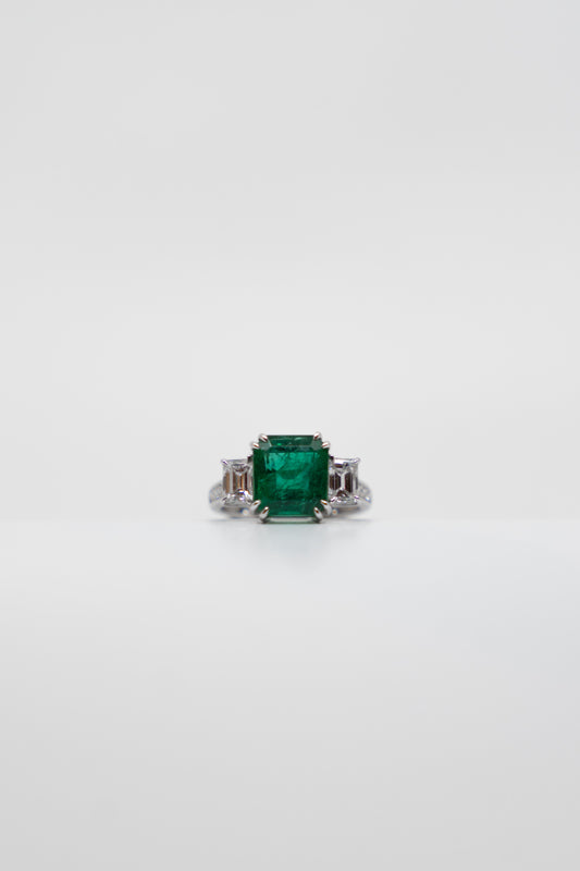 5.24ct Emerald & Diamond Ring