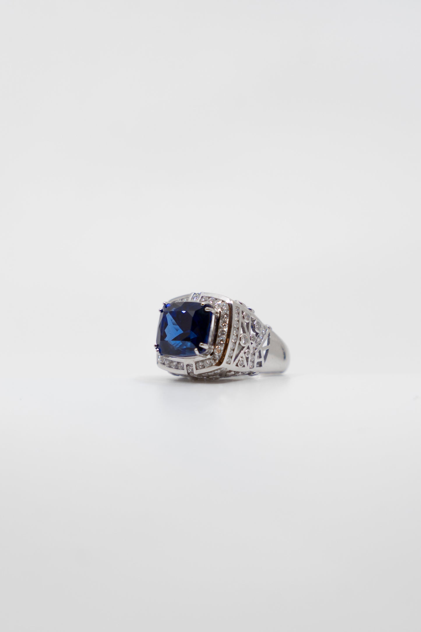 Royal Gallery Tanzanite & Diamond Ring