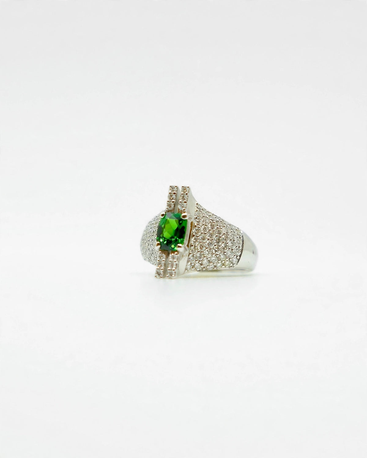 Royal Tsavorite Ring
