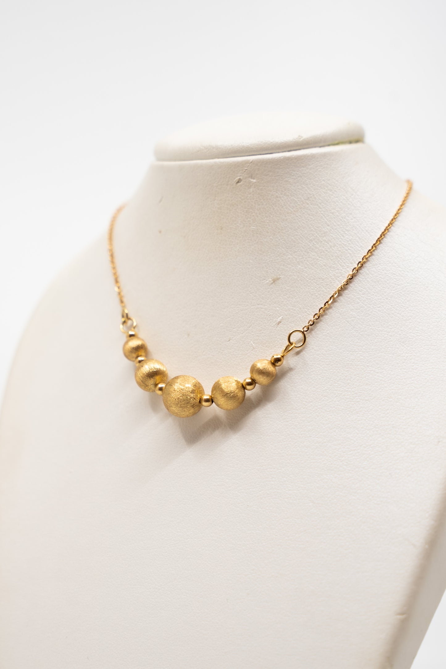 Graduated Bead Necklace