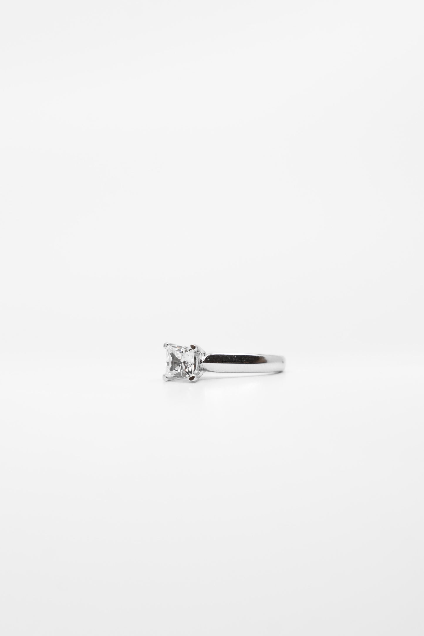 1.00 Carat Princess Cut Diamond Ring