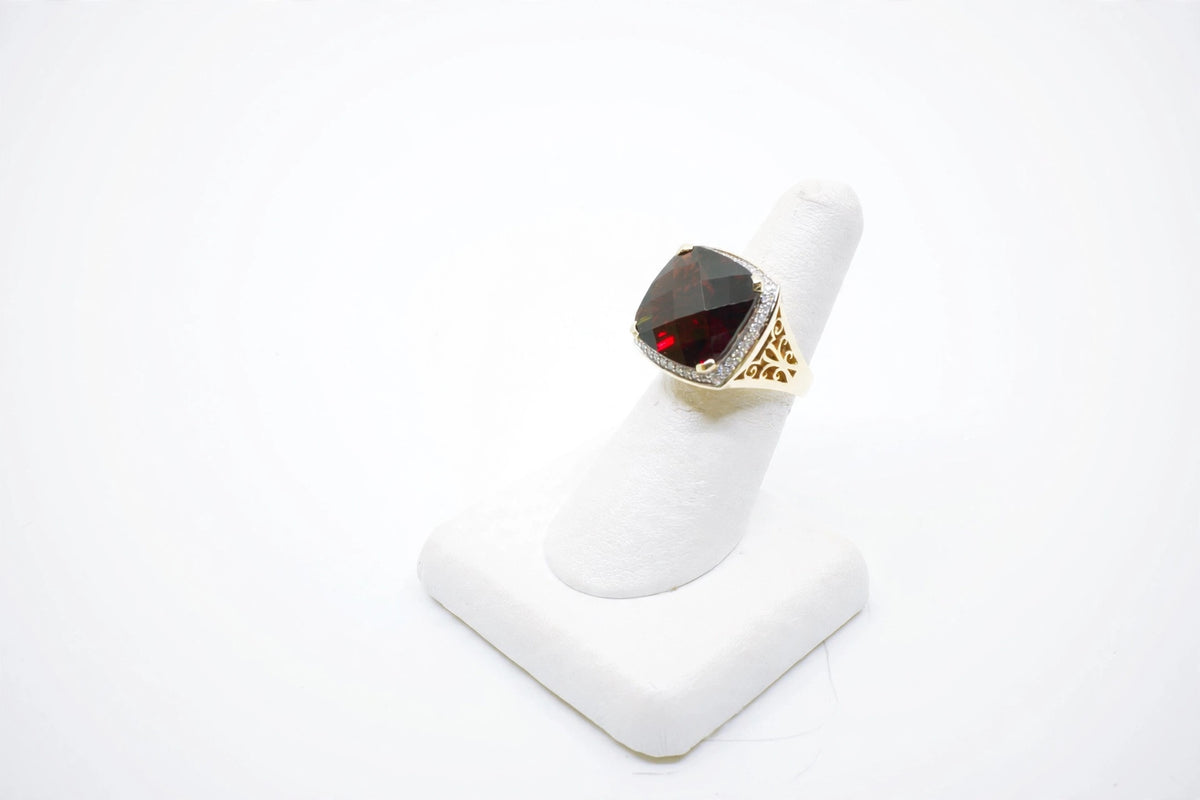 15.58ct Garnet & Diamond Ring