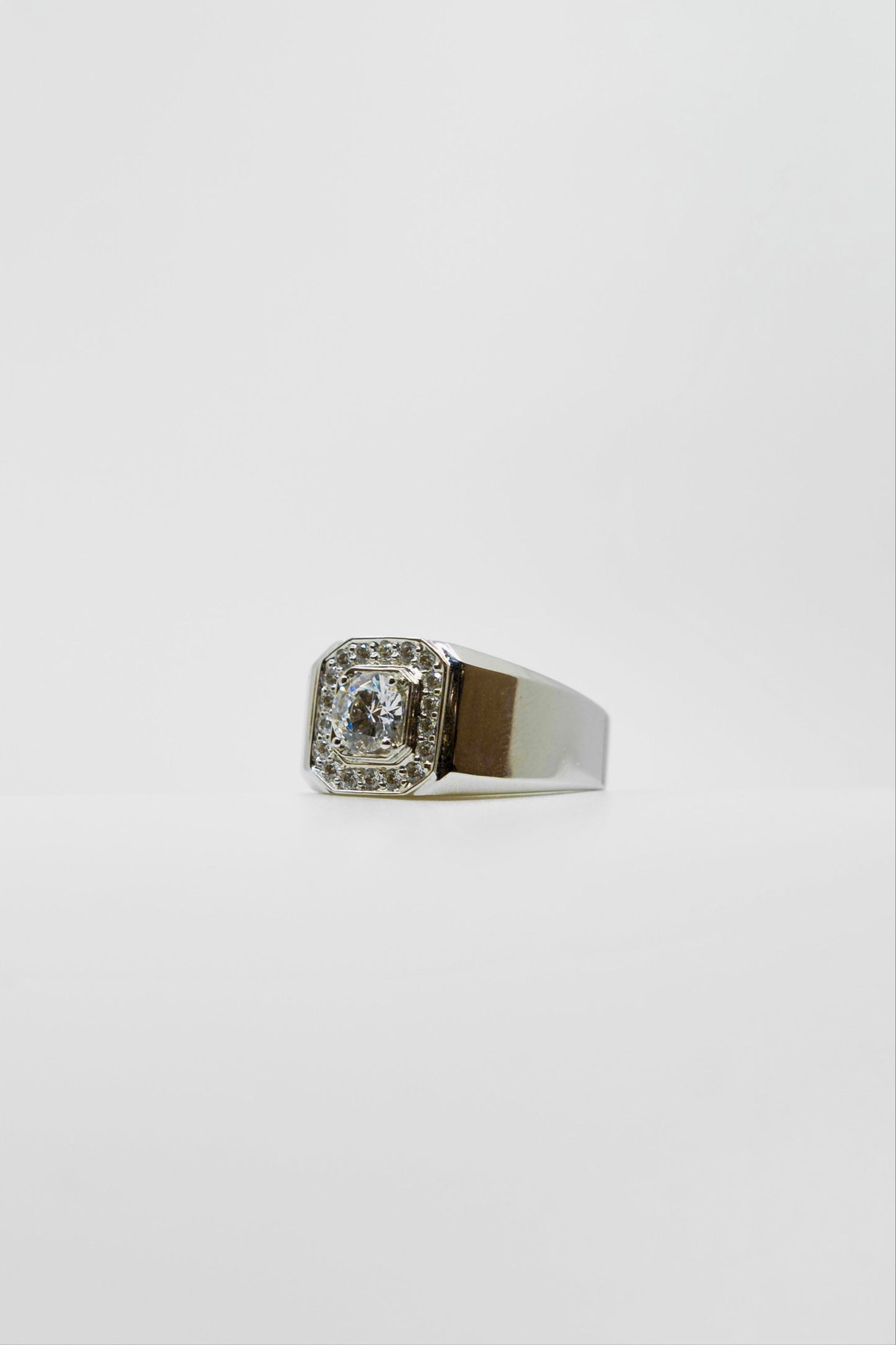1.00 Carat Diamond Signet Ring