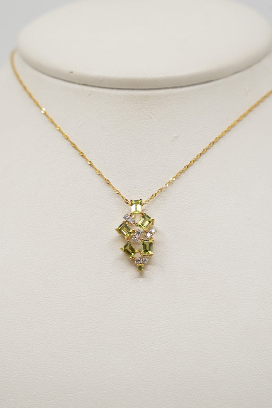 1.30 Carat Peridot & Diamond Pendant