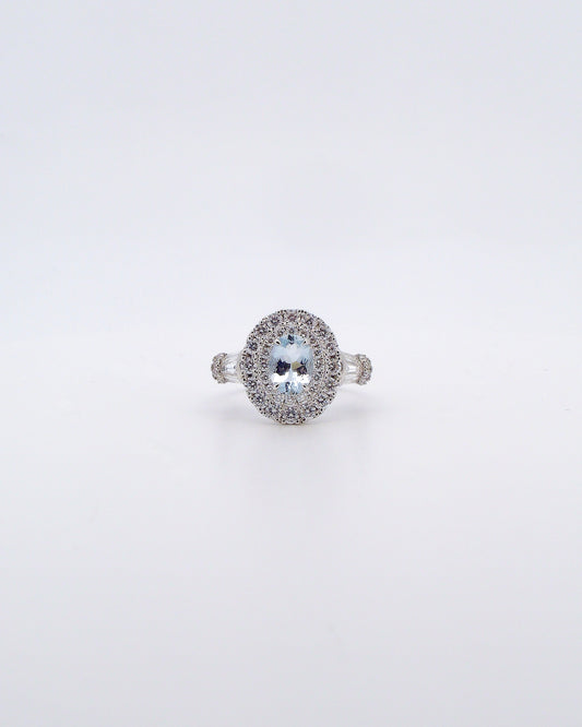 Elegant Aquamarine Ring