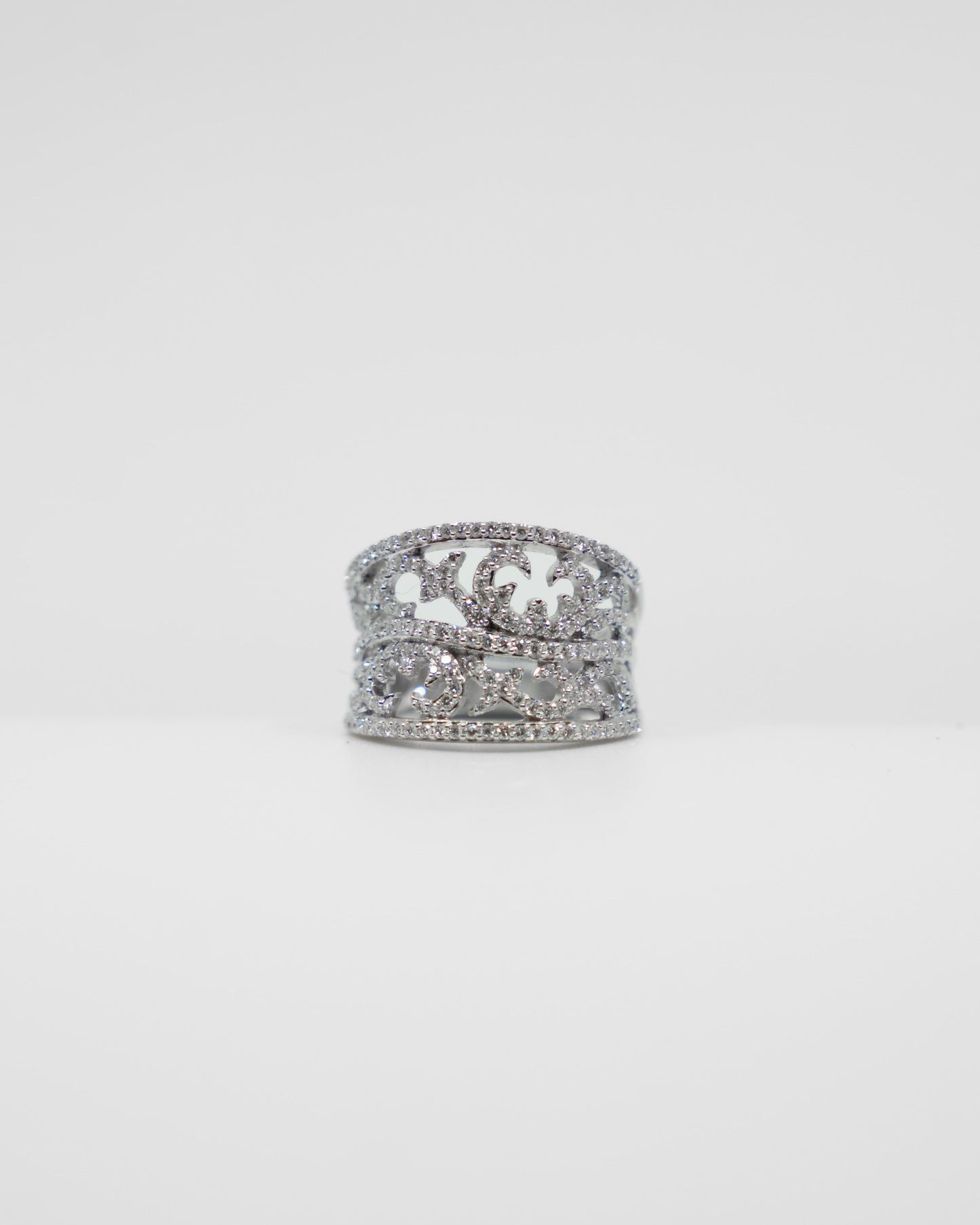 Curving Diamond Band