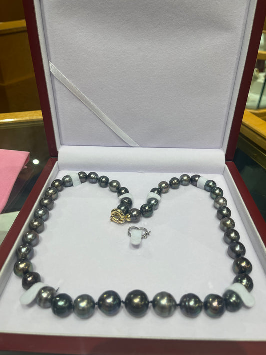 Tahitian Pearl Strand