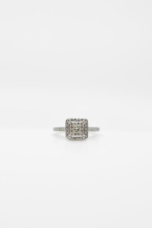0.65 Carat Princess Cut Illusionary Ring