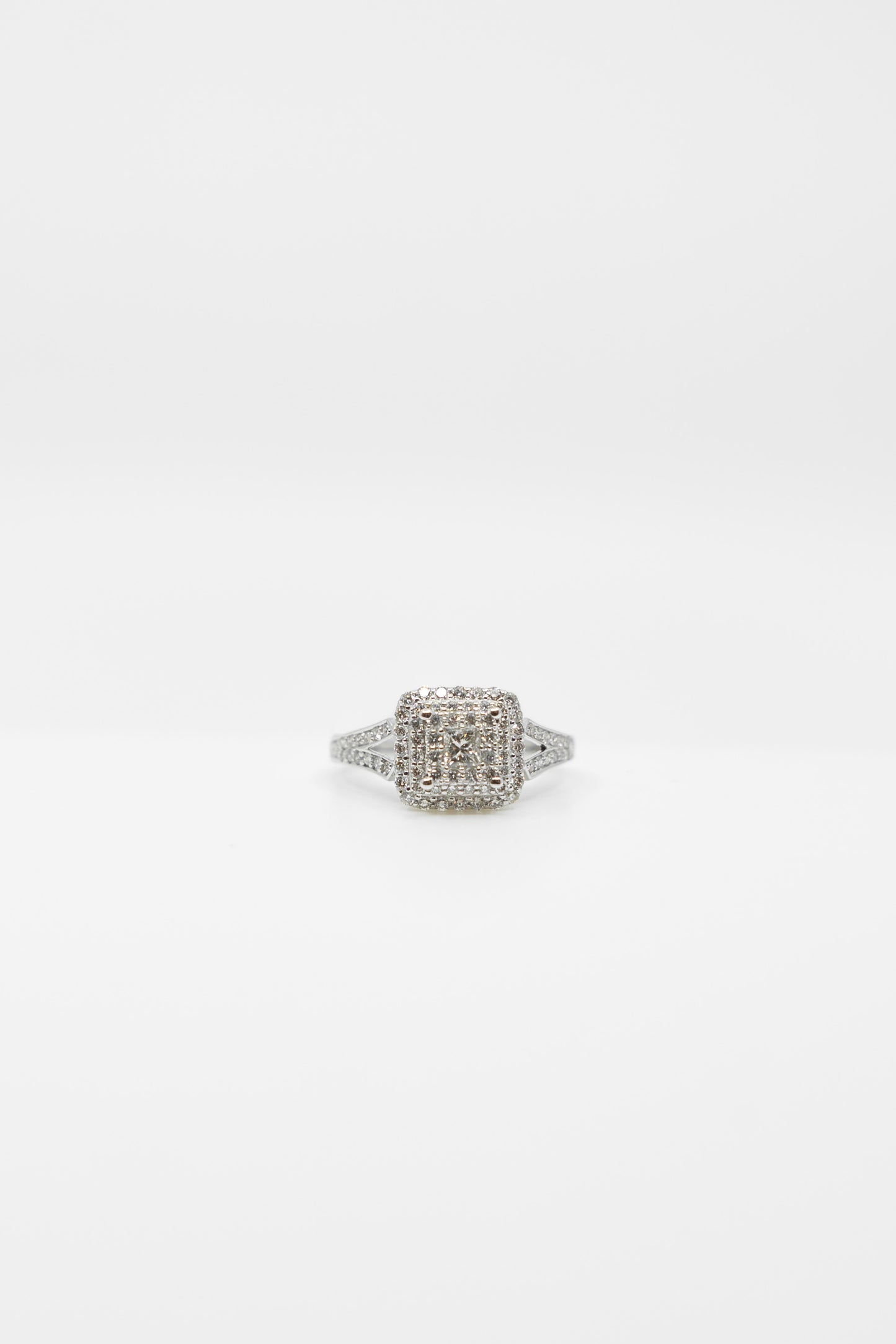 0.65 Carat Split Band Princess Illusionary Ring