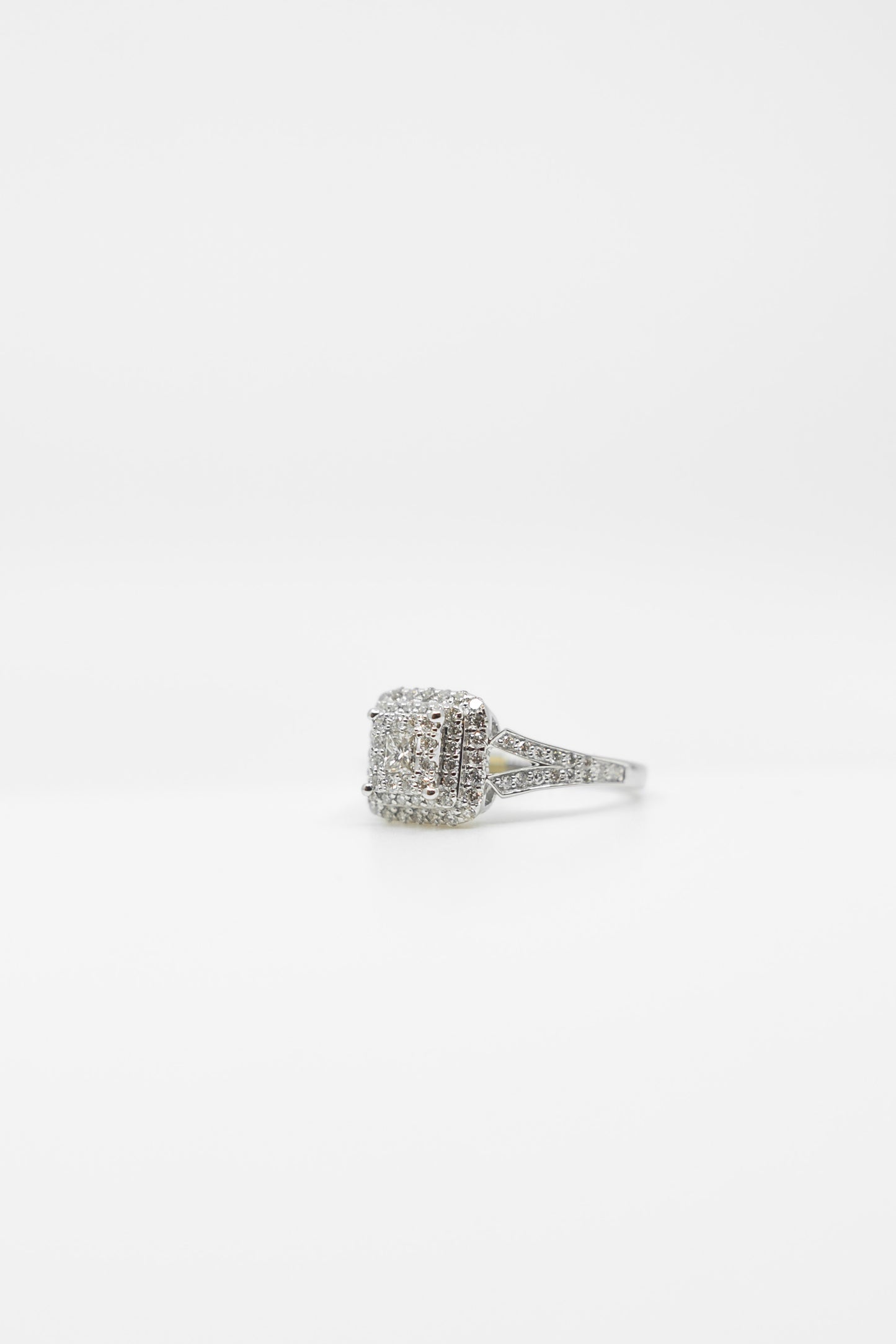 0.65 Carat Split Band Princess Illusionary Ring